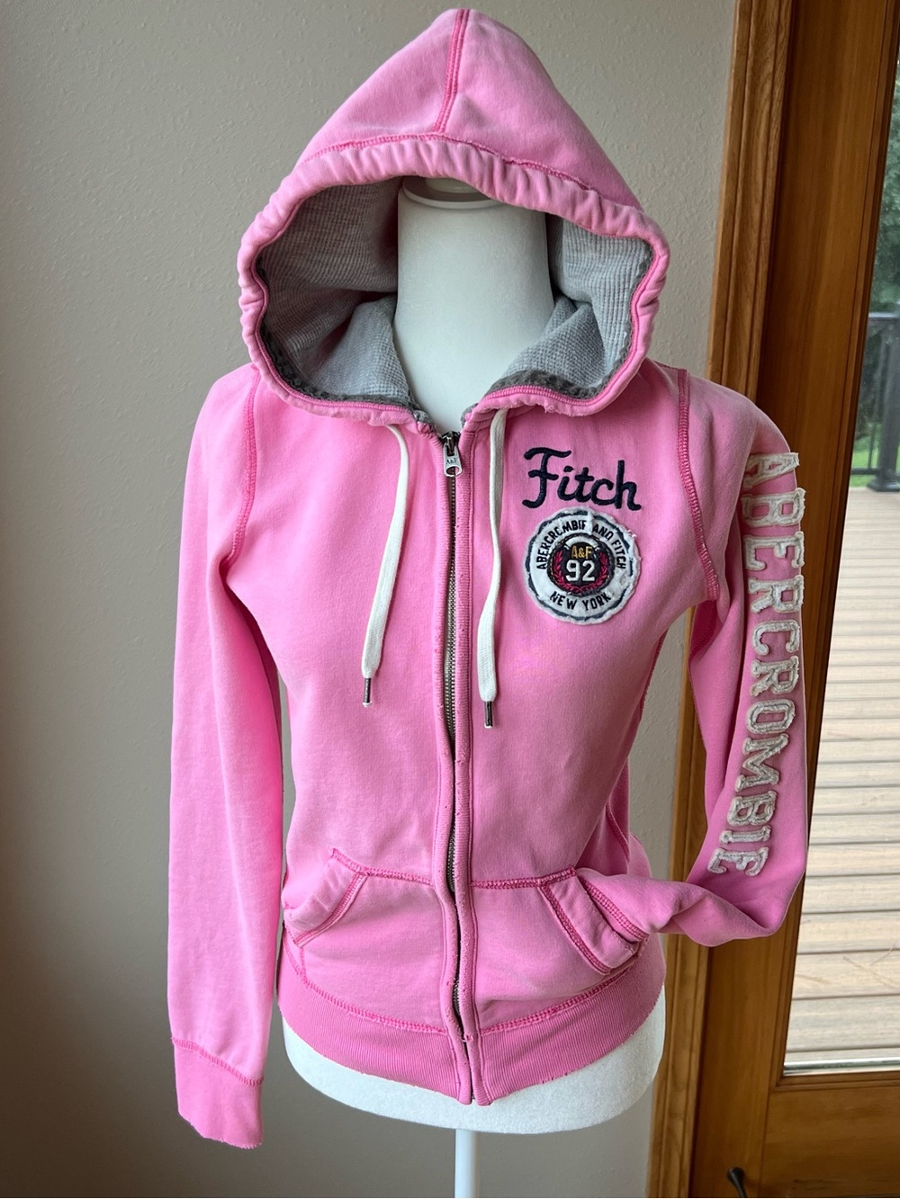 VTG Y2K  Abercrombie & Fitch Zip Hoodie Sweatshirt Women’s M Spellout Distressed